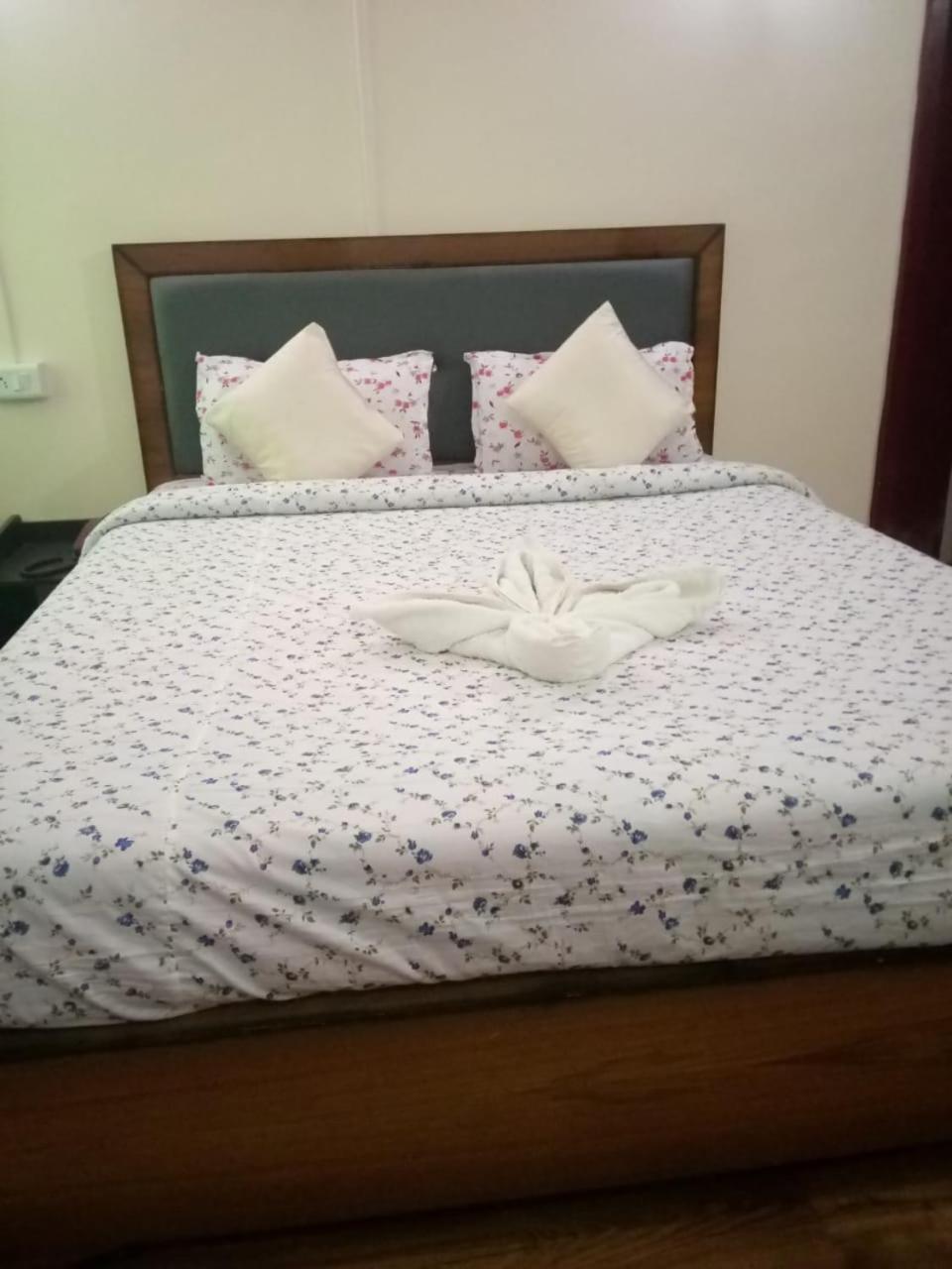 Abode Me Me Ai Haven Hotel Cherrapunji Bagian luar foto