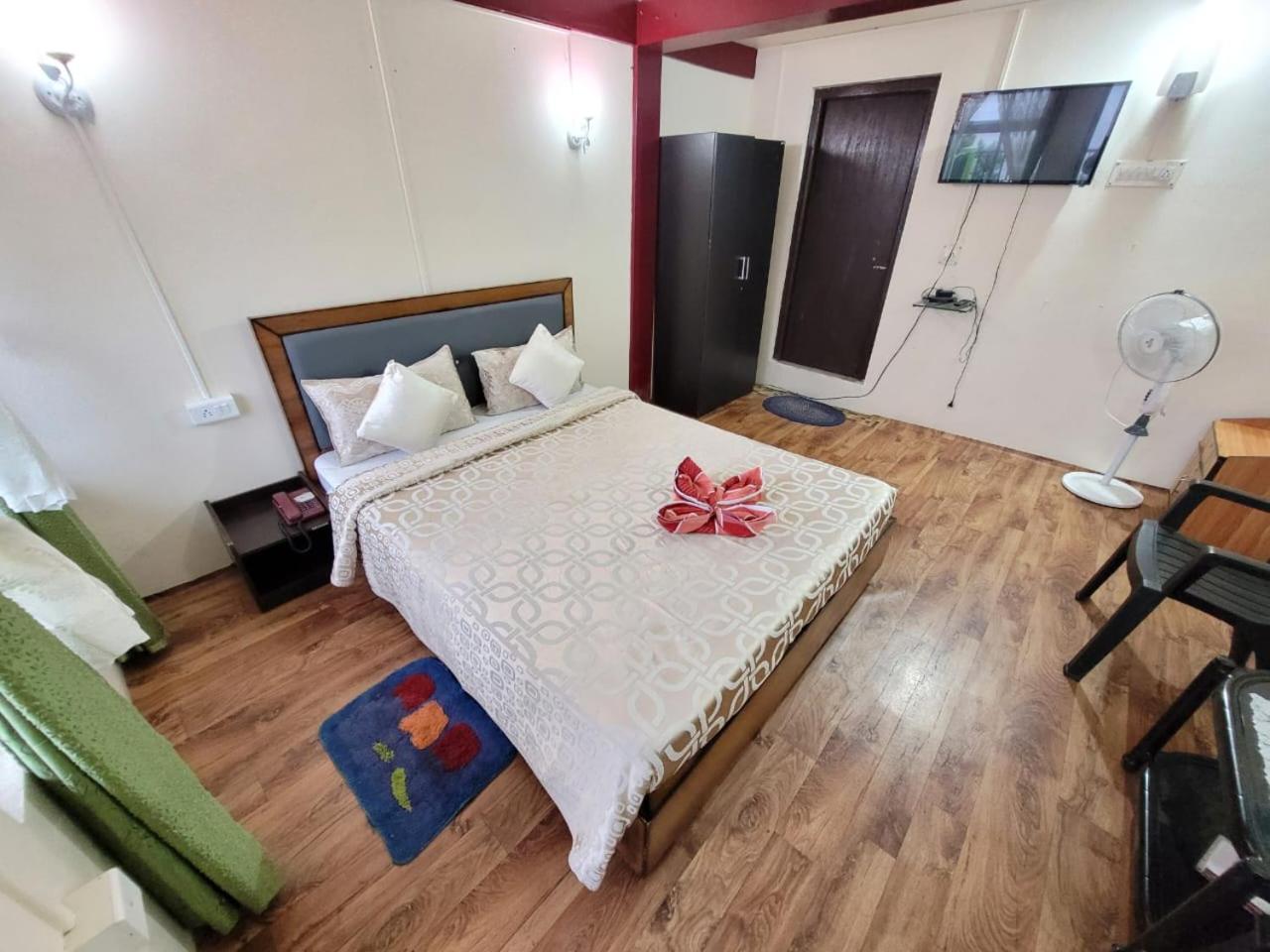 Abode Me Me Ai Haven Hotel Cherrapunji Bagian luar foto